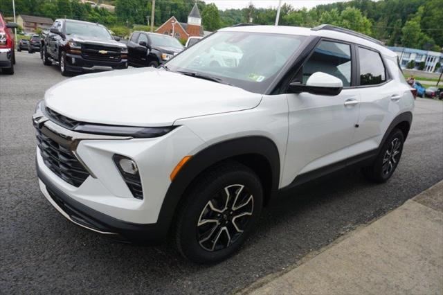 new 2025 Chevrolet TrailBlazer car, priced at $33,008