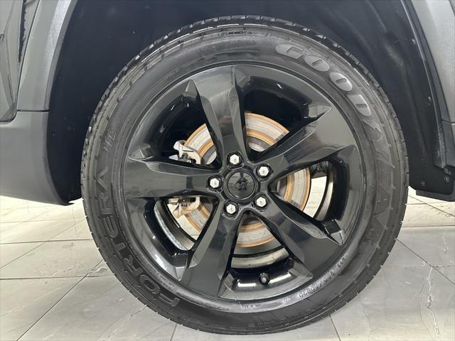 used 2023 Jeep Grand Cherokee L car, priced at $26,907