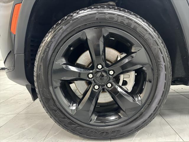 used 2023 Jeep Grand Cherokee L car, priced at $26,907
