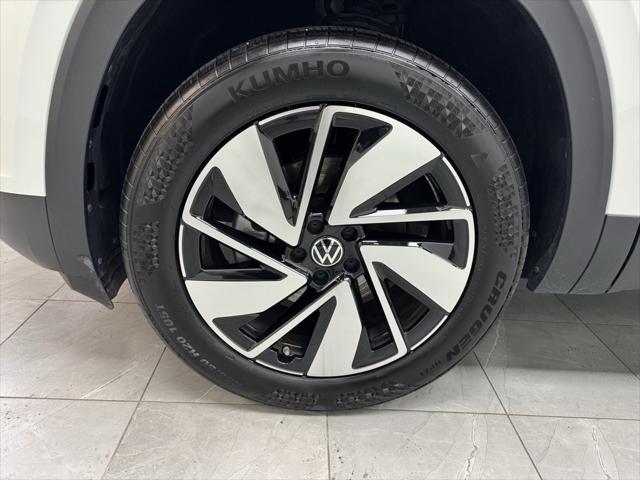 used 2024 Volkswagen Atlas car, priced at $32,980