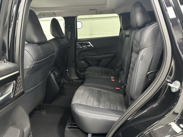 new 2025 Mitsubishi Outlander car, priced at $40,835