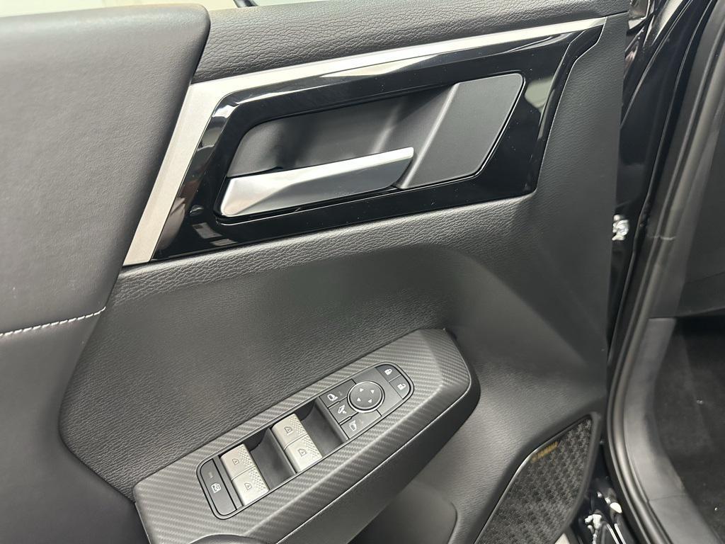 new 2025 Mitsubishi Outlander car, priced at $40,835