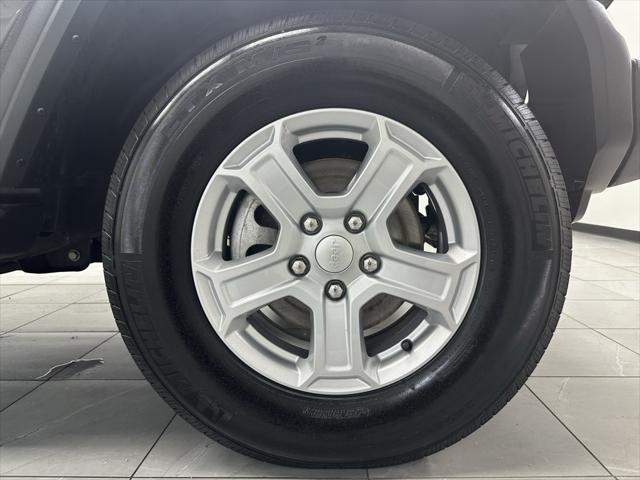 used 2021 Jeep Wrangler Unlimited car, priced at $26,158