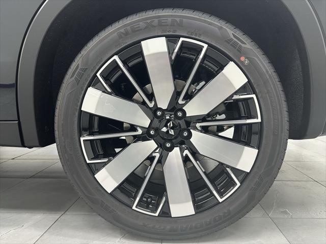 new 2025 Mitsubishi Outlander car, priced at $38,625