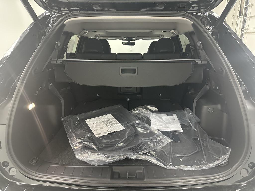 new 2025 Mitsubishi Outlander car, priced at $40,625