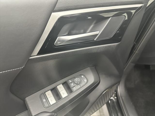 new 2025 Mitsubishi Outlander car, priced at $38,625
