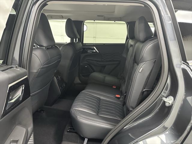 new 2025 Mitsubishi Outlander car, priced at $39,440