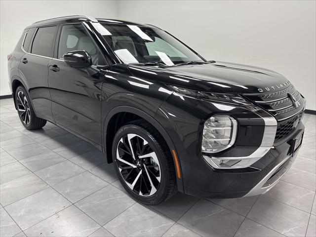 new 2024 Mitsubishi Outlander car, priced at $40,490