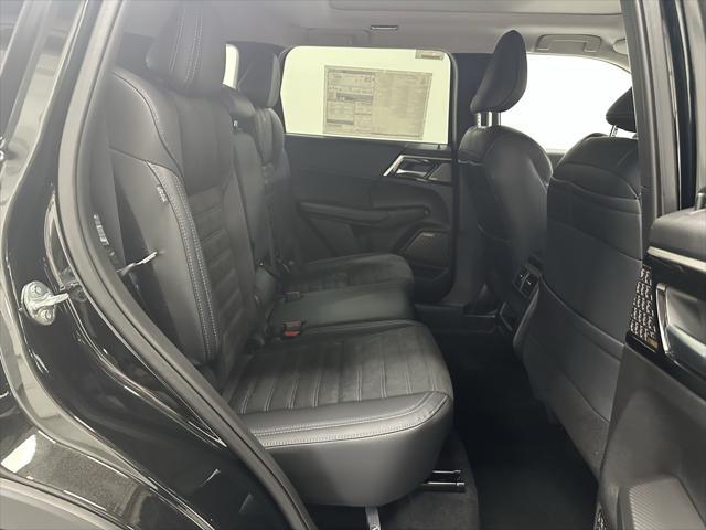 new 2025 Mitsubishi Outlander car, priced at $41,920