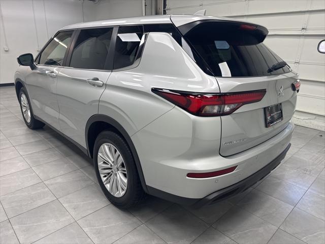 new 2024 Mitsubishi Outlander car, priced at $31,875