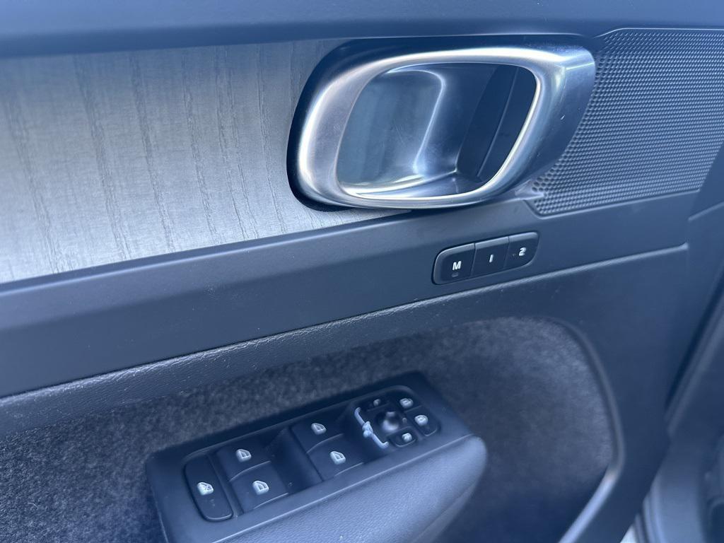used 2024 Volvo XC40 car, priced at $24,427