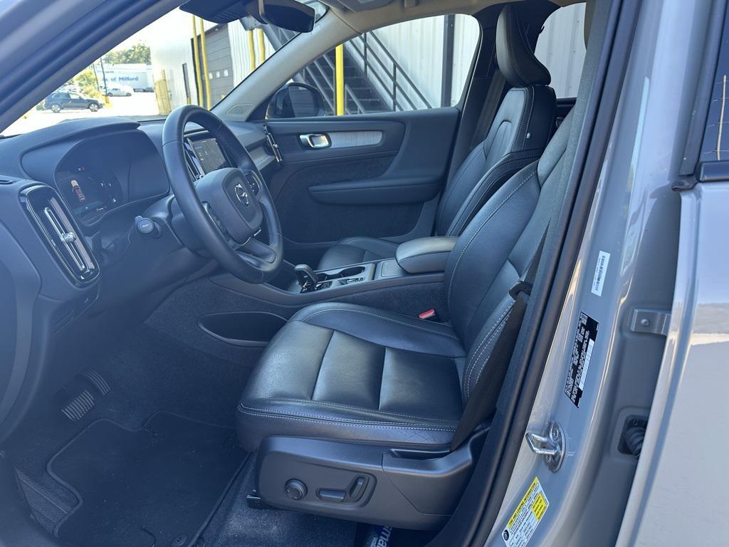 used 2024 Volvo XC40 car, priced at $24,427