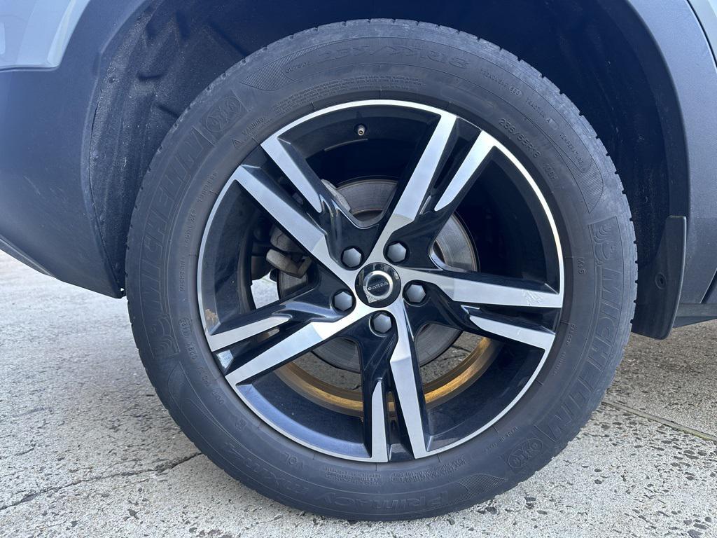 used 2024 Volvo XC40 car, priced at $24,427