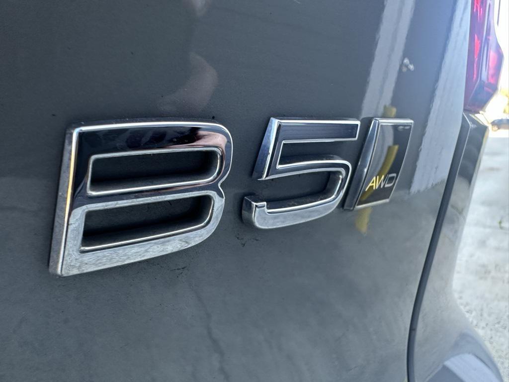 used 2024 Volvo XC40 car, priced at $24,427