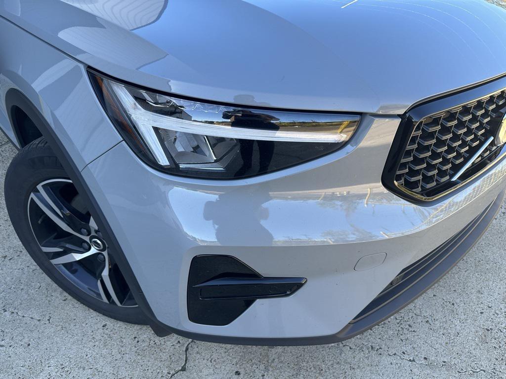 used 2024 Volvo XC40 car, priced at $24,427