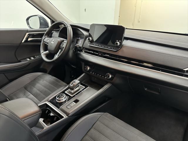 used 2024 Mitsubishi Outlander car, priced at $23,944