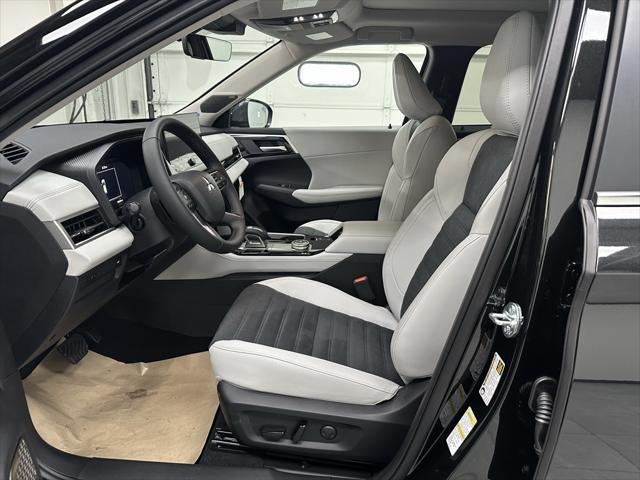 new 2025 Mitsubishi Outlander car, priced at $38,350
