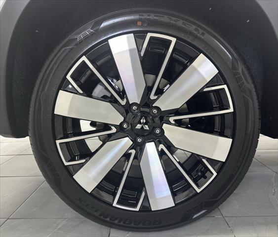 new 2025 Mitsubishi Outlander car, priced at $38,810
