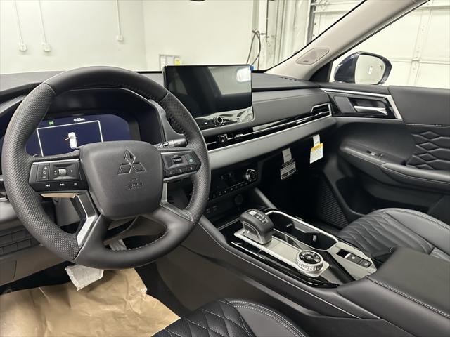 new 2025 Mitsubishi Outlander car, priced at $38,805