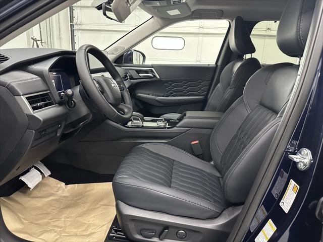 new 2025 Mitsubishi Outlander car, priced at $38,805