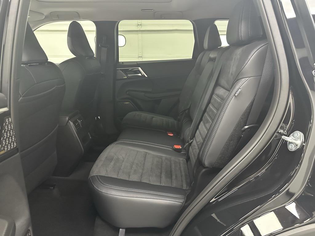 new 2025 Mitsubishi Outlander car, priced at $40,835