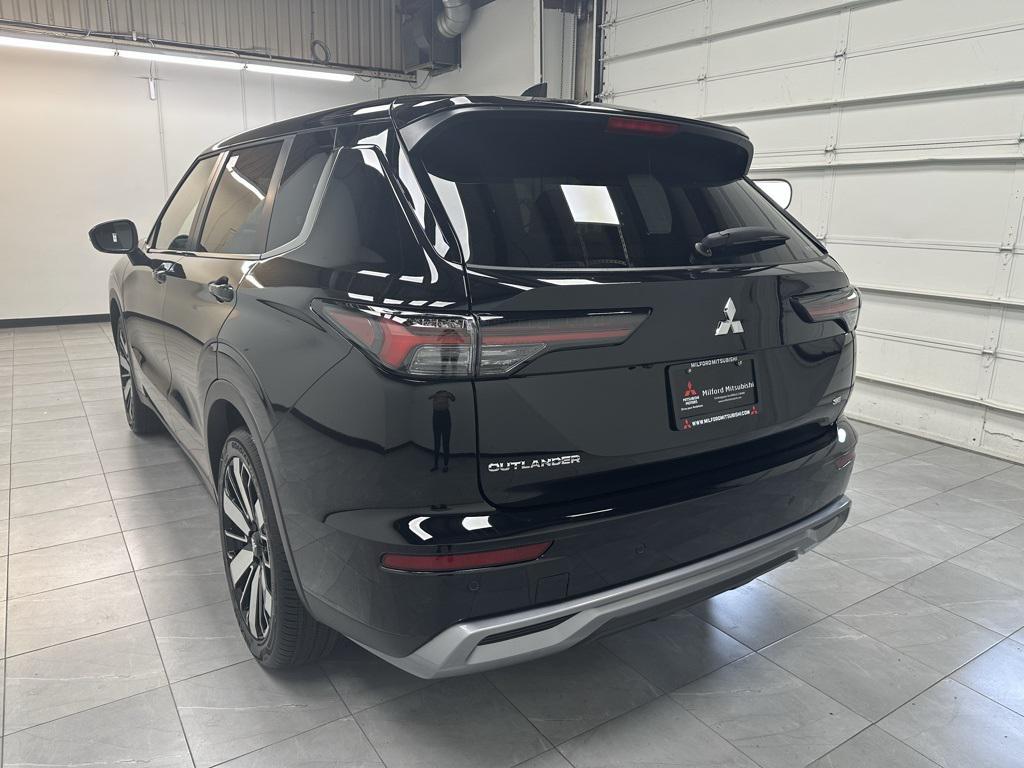 new 2025 Mitsubishi Outlander car, priced at $40,835