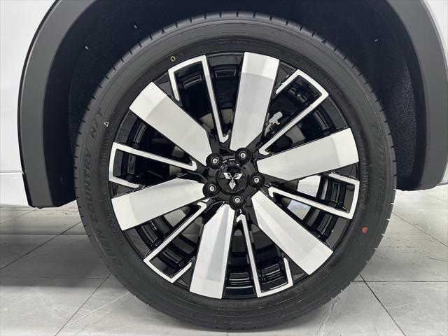 new 2025 Mitsubishi Outlander car, priced at $44,200