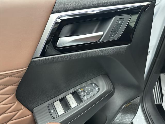 new 2025 Mitsubishi Outlander car, priced at $44,200