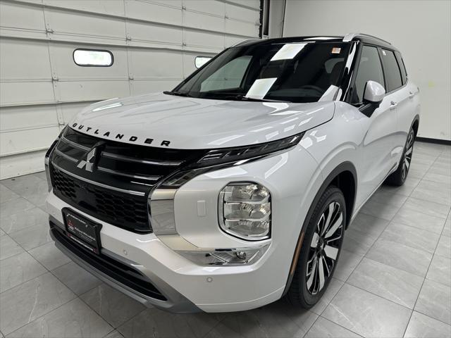 new 2025 Mitsubishi Outlander car, priced at $44,200