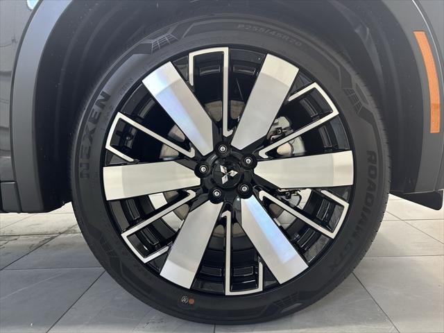 new 2025 Mitsubishi Outlander car, priced at $38,585