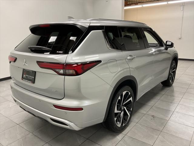 new 2024 Mitsubishi Outlander car, priced at $39,015