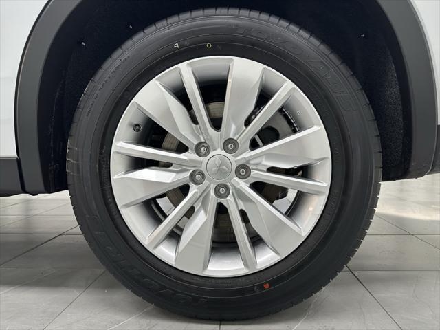 new 2025 Mitsubishi Outlander car, priced at $32,440