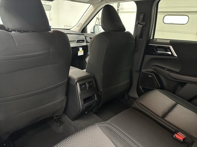 new 2025 Mitsubishi Outlander car, priced at $32,440