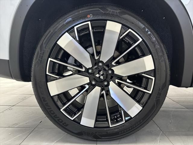 new 2025 Mitsubishi Outlander car, priced at $38,360