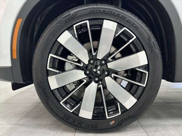new 2025 Mitsubishi Outlander car, priced at $38,360