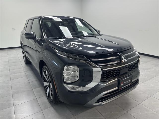 new 2025 Mitsubishi Outlander car, priced at $38,215