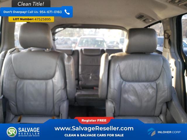 used 2006 Toyota Sienna car, priced at $1,150