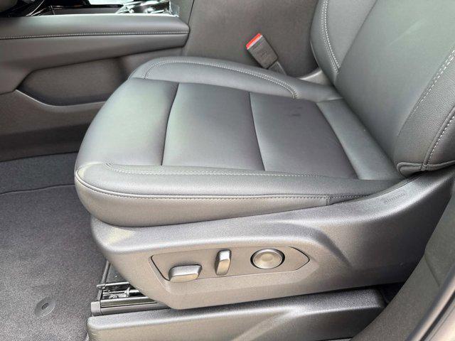 new 2025 Chevrolet Suburban car, priced at $70,680
