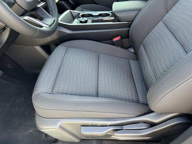 new 2026 Chevrolet Equinox car, priced at $30,495