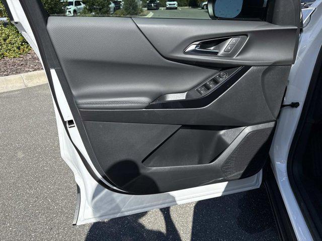 new 2026 Chevrolet Equinox car, priced at $30,495