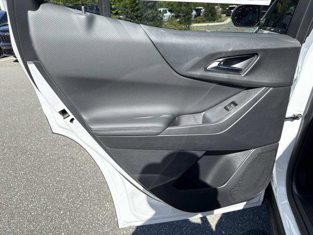 new 2026 Chevrolet Equinox car, priced at $30,495