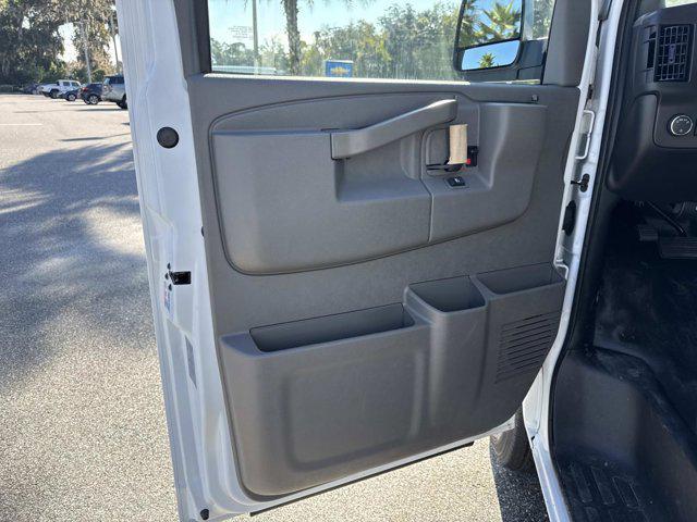 new 2025 Chevrolet Express 2500 car, priced at $49,158