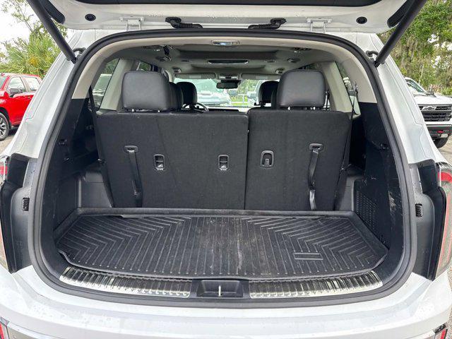 used 2024 Kia Telluride car, priced at $40,700
