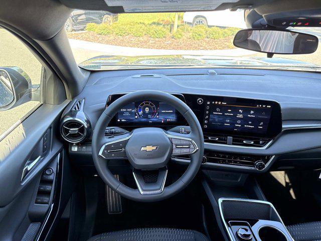 new 2026 Chevrolet Equinox car, priced at $32,140