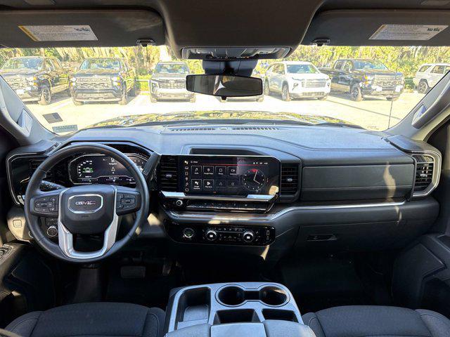 used 2023 GMC Sierra 1500 car, priced at $40,829