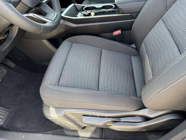 new 2026 Chevrolet Equinox car, priced at $30,495