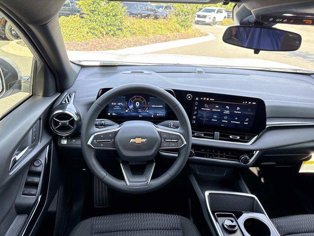 new 2026 Chevrolet Equinox car, priced at $30,495