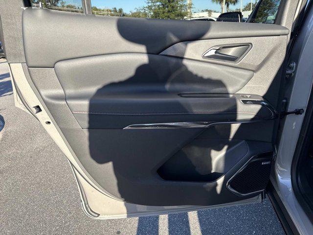 new 2026 Chevrolet Traverse car, priced at $56,350