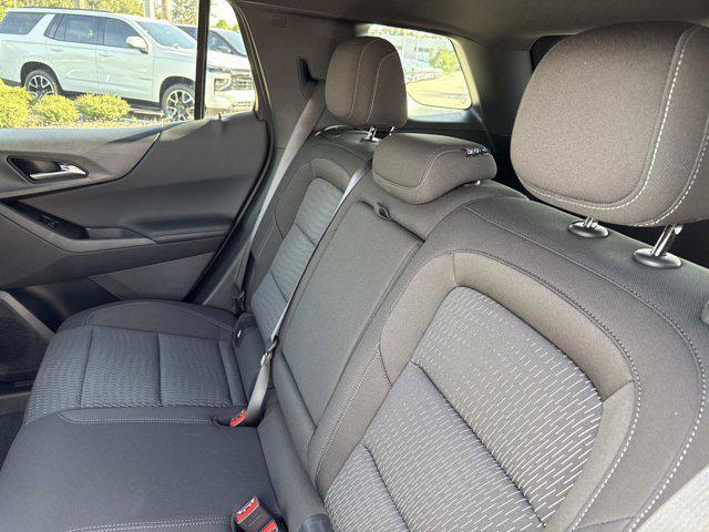 new 2026 Chevrolet Equinox car, priced at $31,095