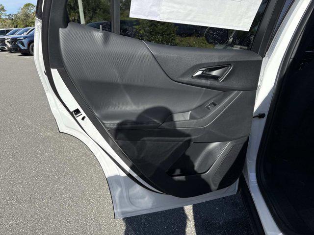 new 2026 Chevrolet Equinox car, priced at $31,095